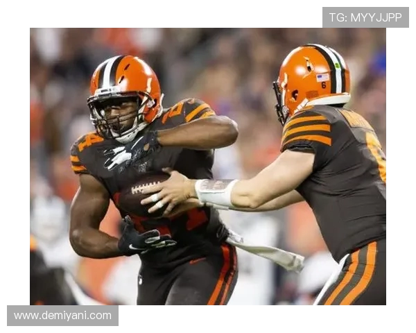 风暴队与神秘人激战正酣谁能在这场对决中笑到最后